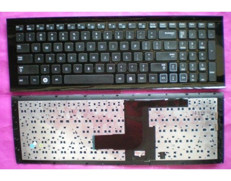 SAMSUNG RV511 klaviatūra